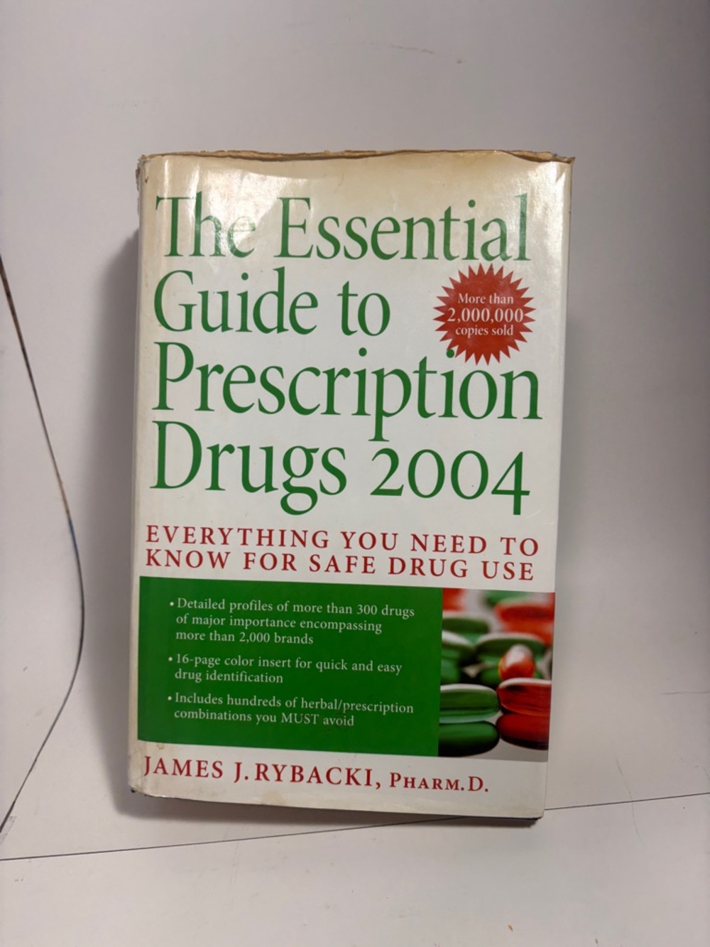 The Essential Guide to Prescription Drugs 2004 - Green/White Cover